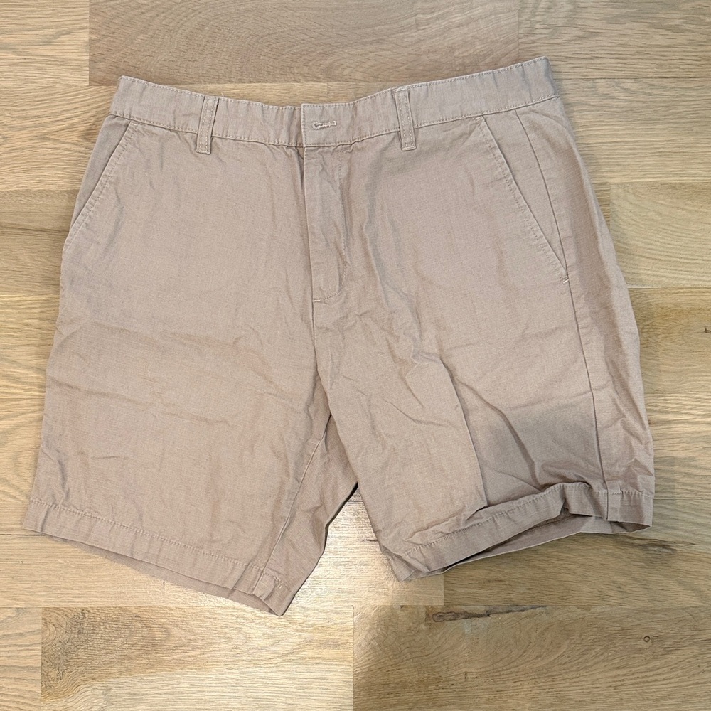 Slate & Stone Beige Men's Flat Front Shorts